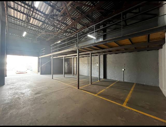 250M² FACTORY TO LET IN MOREHILL